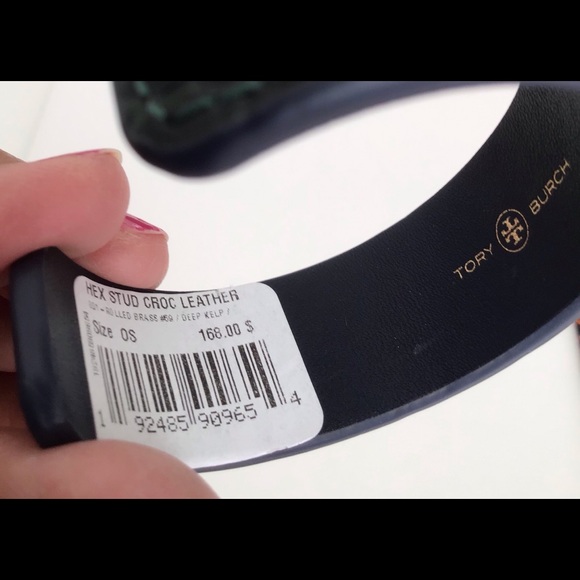 New Tory Burch Logo Cuff Bracelet Hex Stud Leather - Picture 10 of 10